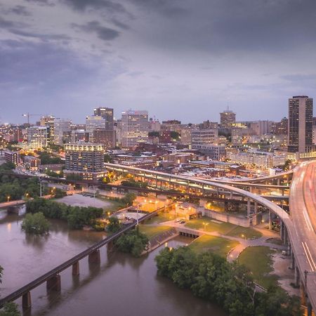 Hala Tysons Aparthotel McLean Bagian luar foto