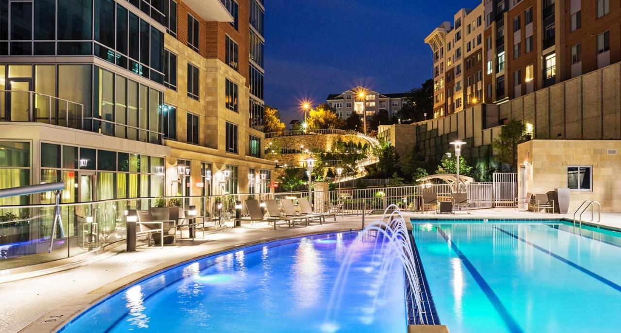 Hala Tysons Aparthotel McLean Bagian luar foto