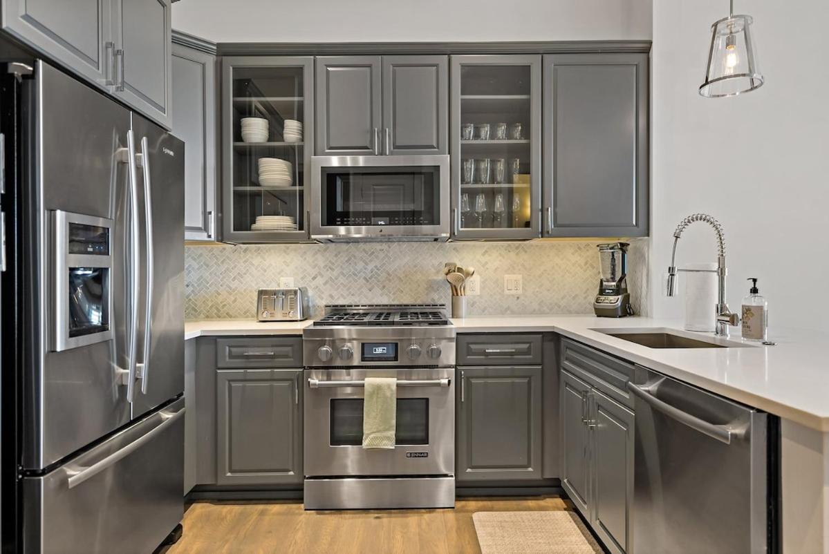 Hala Tysons Aparthotel McLean Bagian luar foto