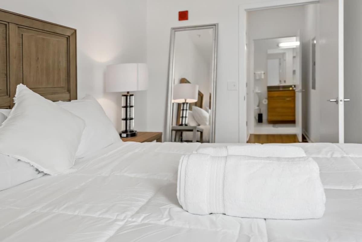 Hala Tysons Aparthotel McLean Bagian luar foto