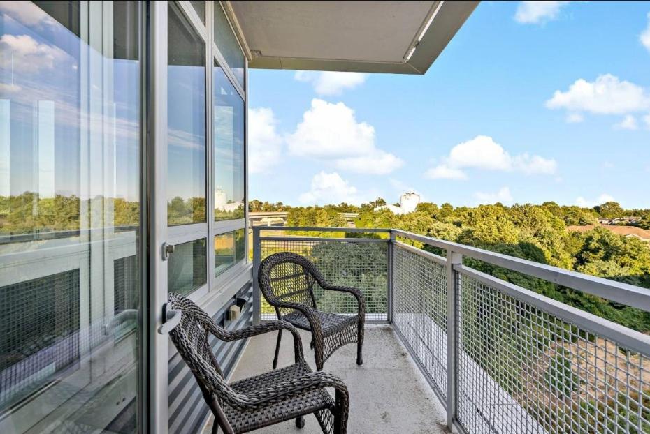 Hala Tysons Aparthotel McLean Bagian luar foto