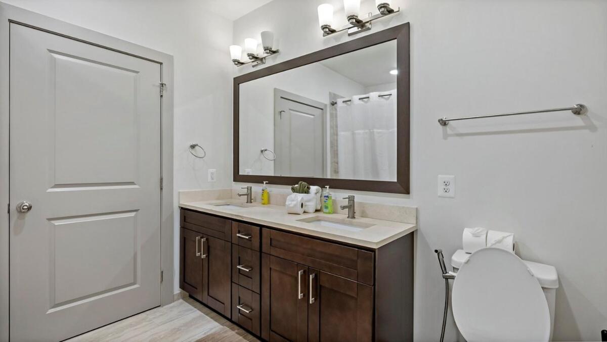 Hala Tysons Aparthotel McLean Bagian luar foto