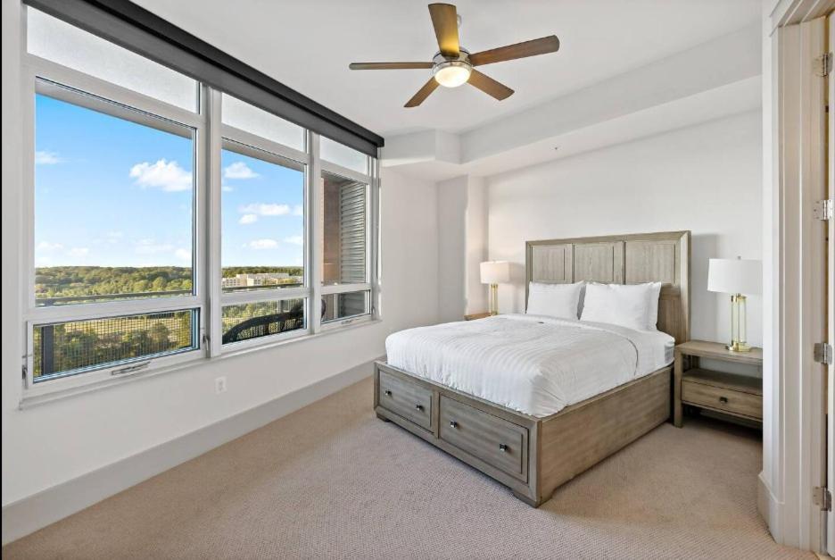 Hala Tysons Aparthotel McLean Bagian luar foto